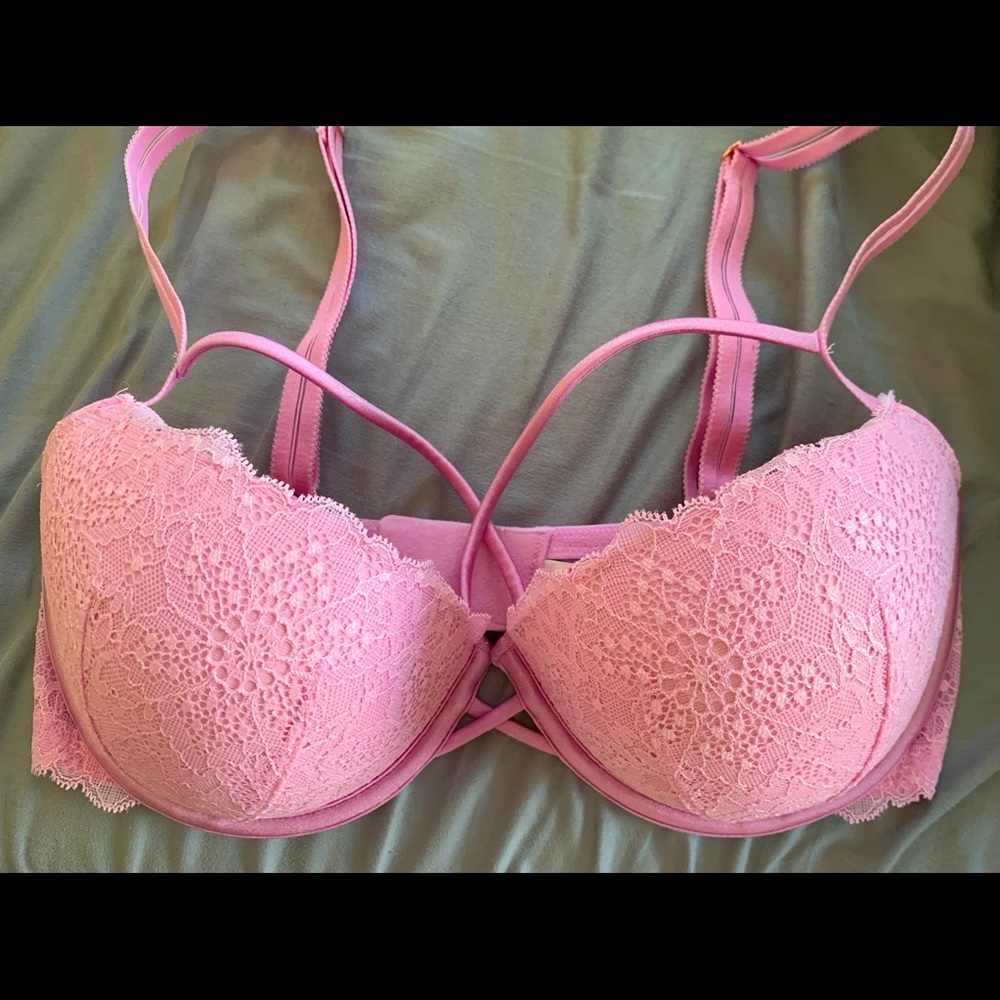 Victoria’s Secret Pink Lace Bra